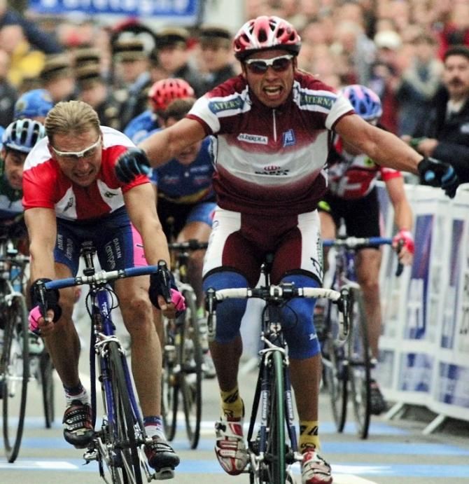 2000 Worlds: Romans Vainsteins (Latvia) wins the world title ahead of Zbigniew Spruch (Poland) and Oscar Freire (Spain)