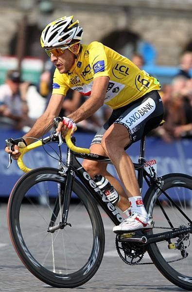 Sastre was concentrated to not crash and he got some practice in for the pots-Tour crits.