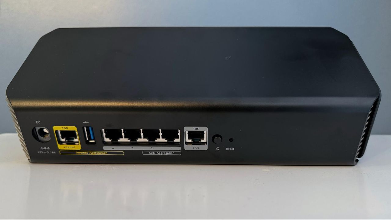 Netgear Nighthawk RS700 Wi-Fi 7 Router