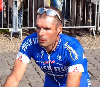 Peter Van Petegem (Quickstep-Innergetic) rolls up to the start.