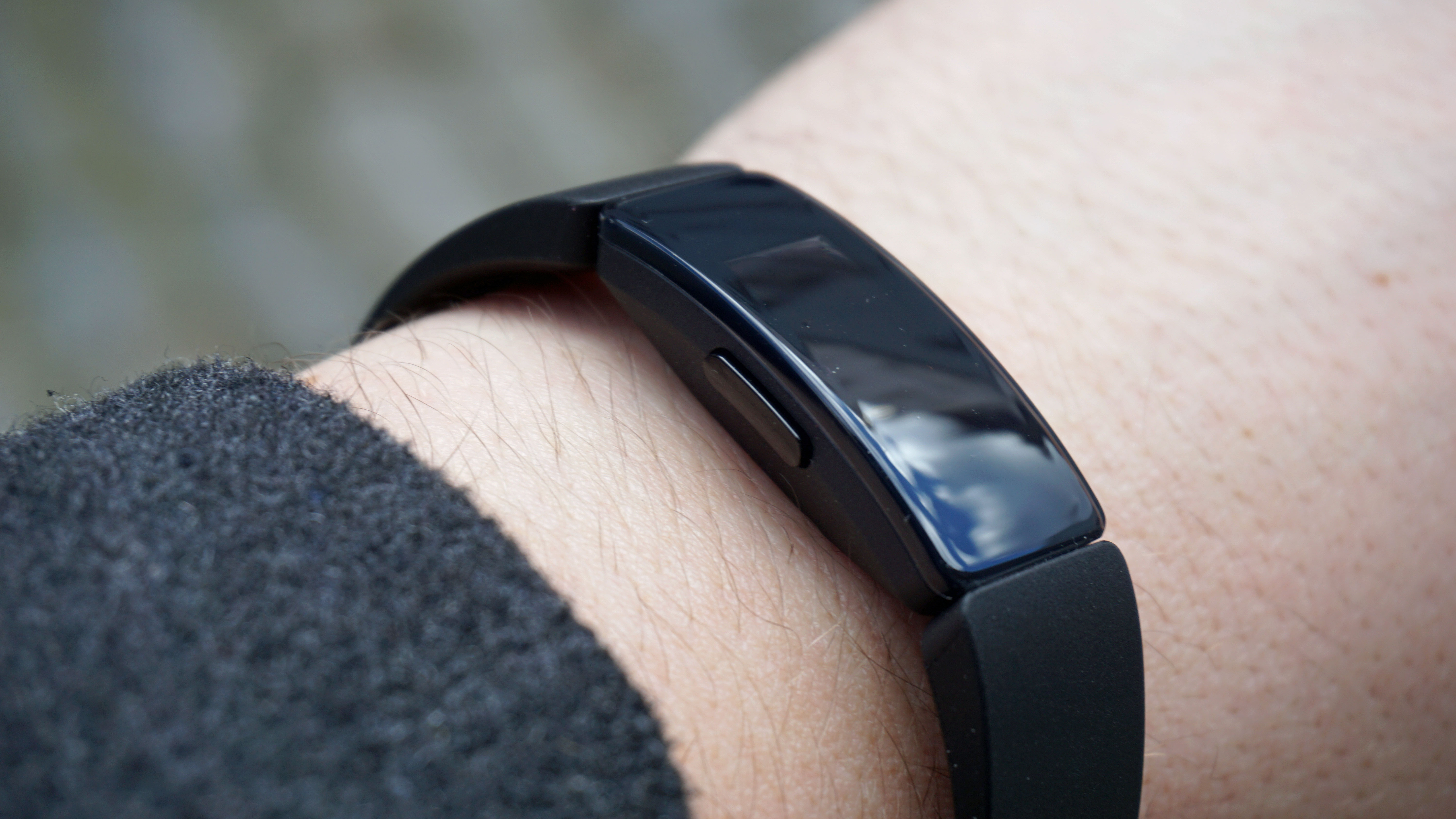 Forget smartwatches: 5 reasons I think simple fitness trackers are due to make a comeback in 2025