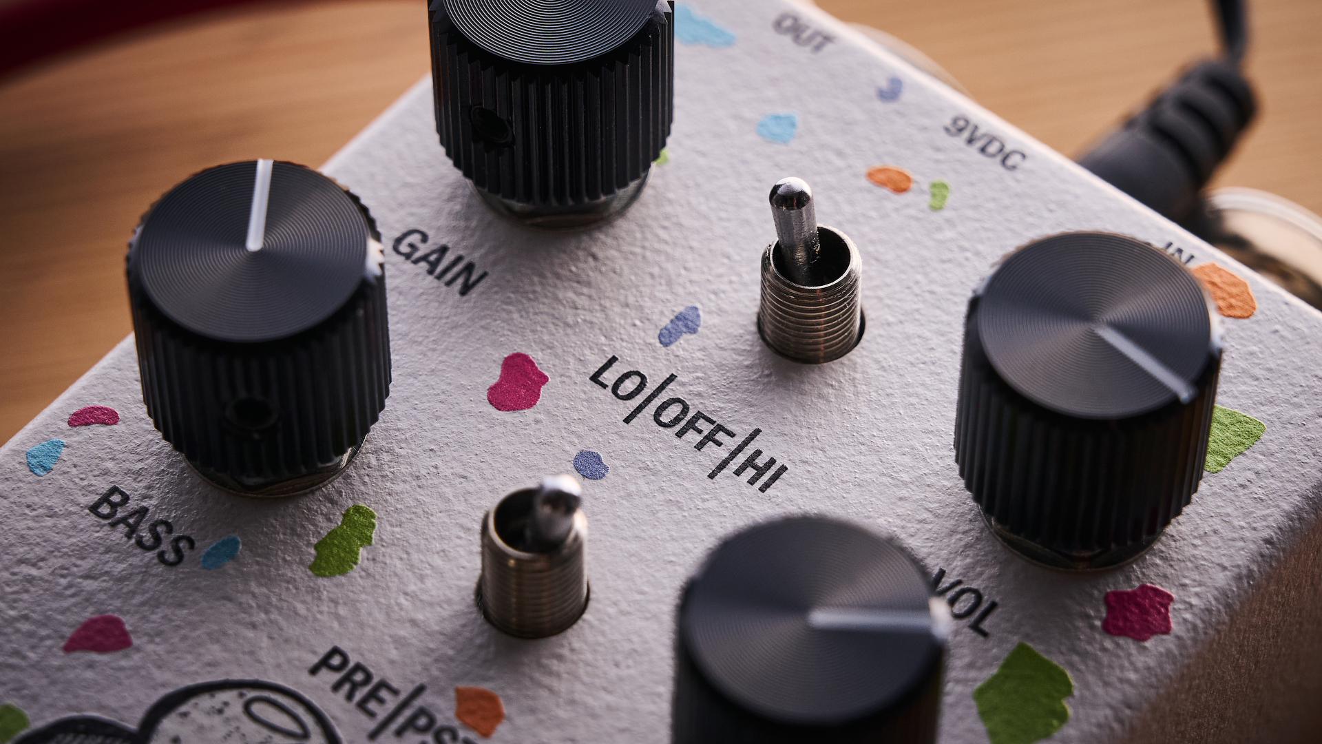 Close up of the clipping toggle switch on the Attic Audio Putty Saturation Preamp pedal