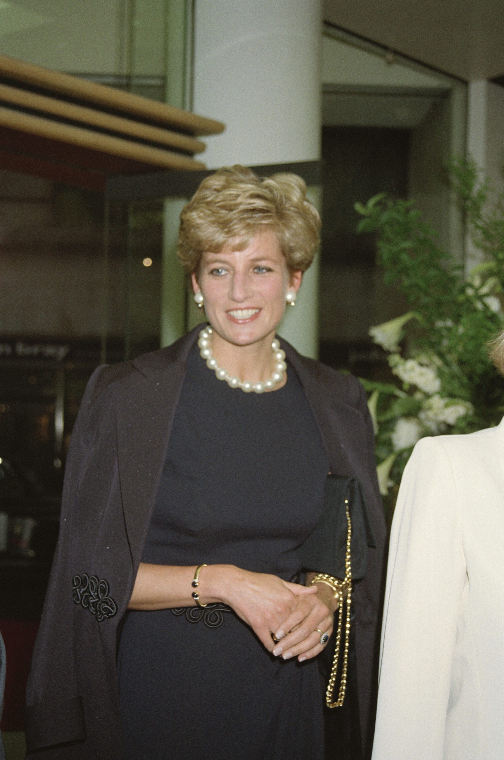 Meghan Markle makes touching tribute to Princess Diana at award honour ...