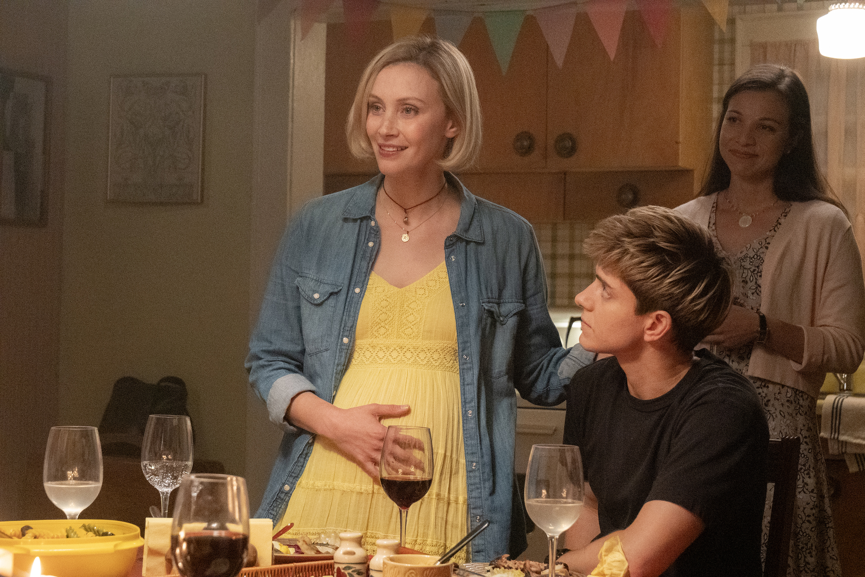 (L to R) Sarah Gadon as Laura Redman and Mae Martin as Alex Dempsey in episode of Wayward.