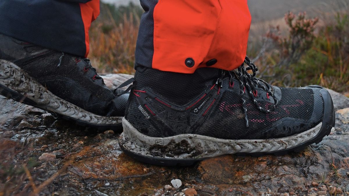 Keen NXIS EVO Mid walking boots review | Advnture