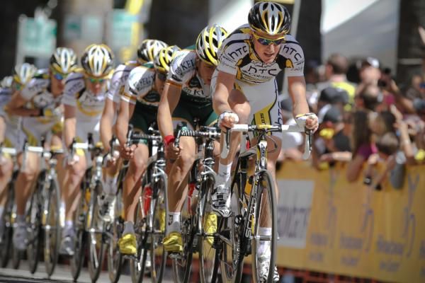Lars Bak (HTC-Columbia) leads the peloton on the first finishing circuit in Sacramento.