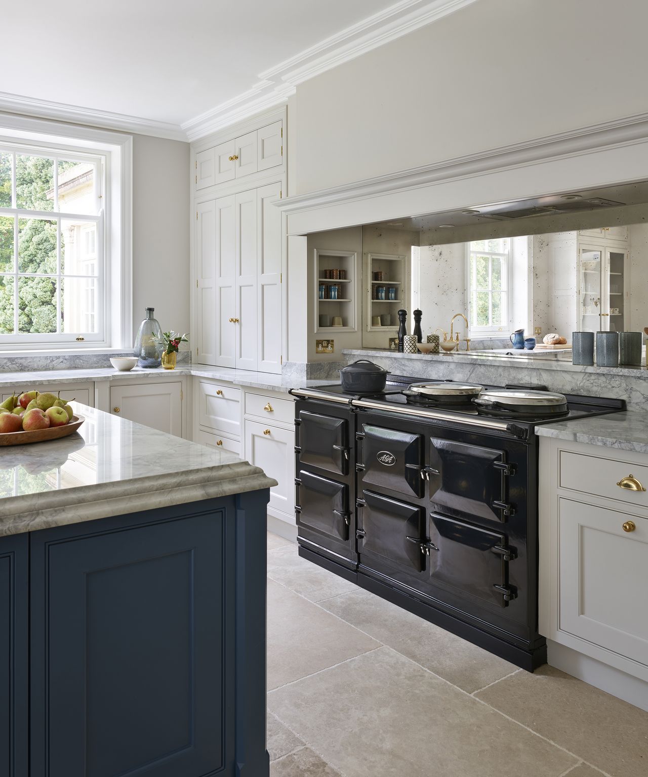 5 ways this country kitchen makeover by Martin Moore has made for a ...