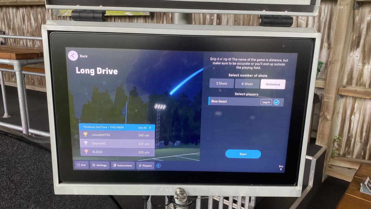 Toptracer Range