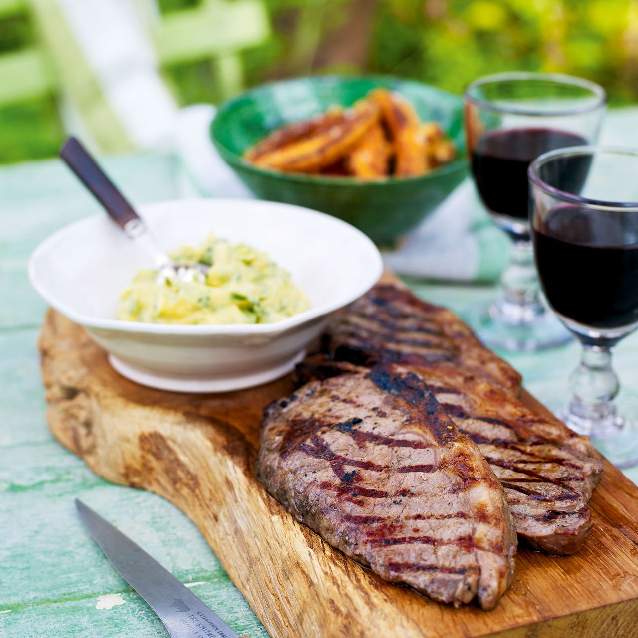 Sirloin with Bearnaise and Sweet Potato Polenta Chips 