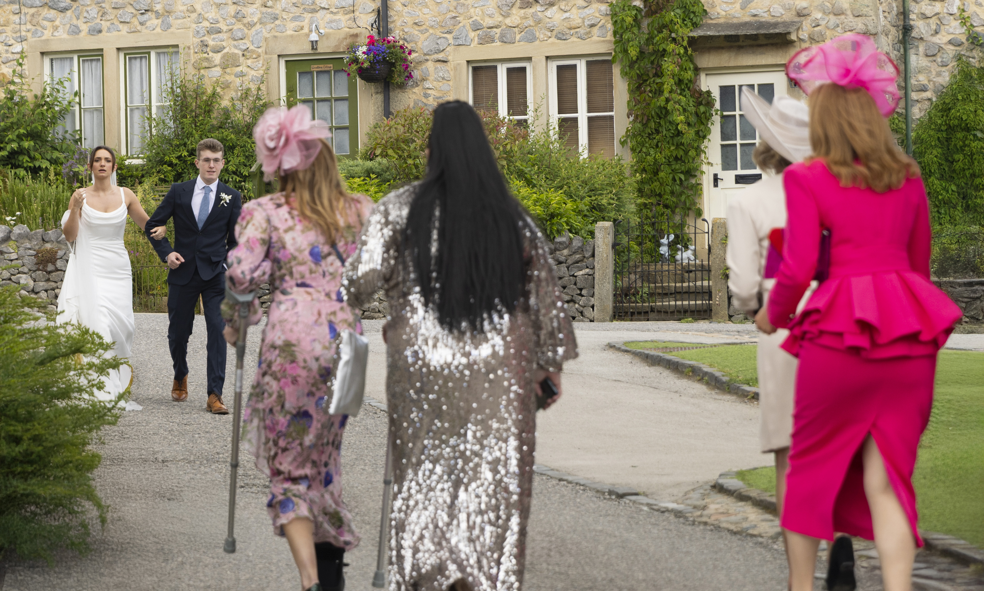 Gabby prepares to wed Vinny but the groom has vanished
