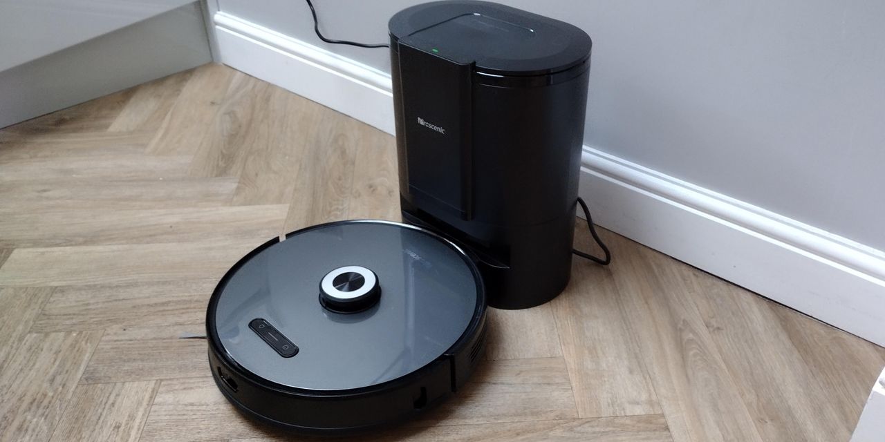 Image of Proscenic M8 robot vacuum during testing at home 