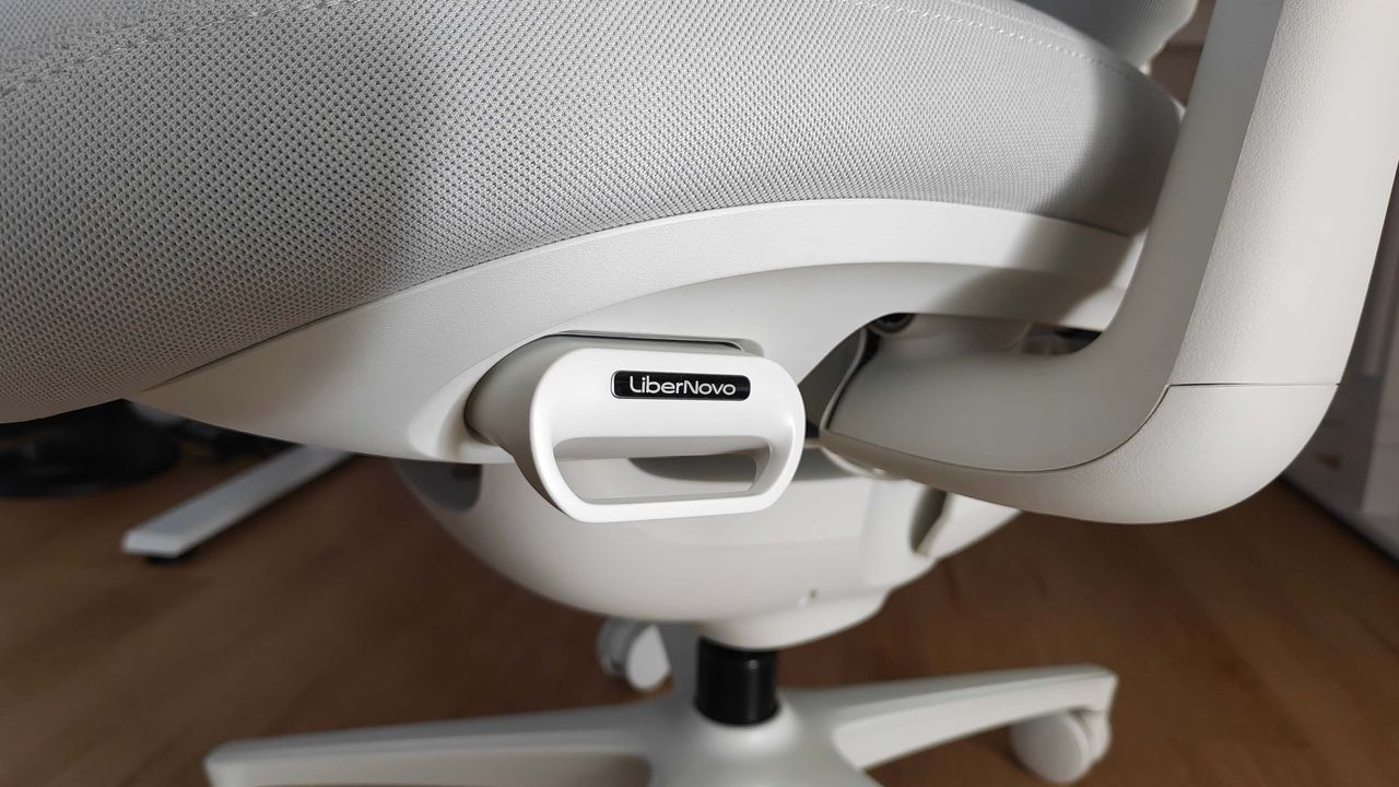 LiberNovo Omni Pro gaming chair