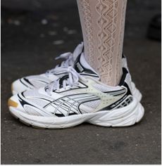 Woman wearing sneakers 