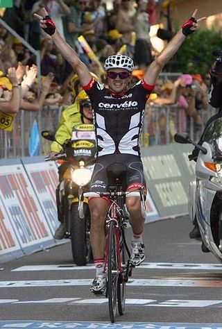 Stage winner Simon Gerrans (Cervelo)