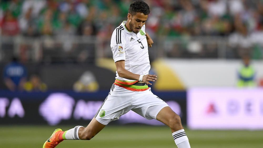 Trinidad and Tobago 0 Mexico 1 Leaders battle to