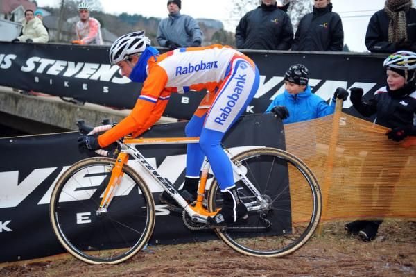 Marianne Vos (Netherlands) will defend her world championship on Sunday.