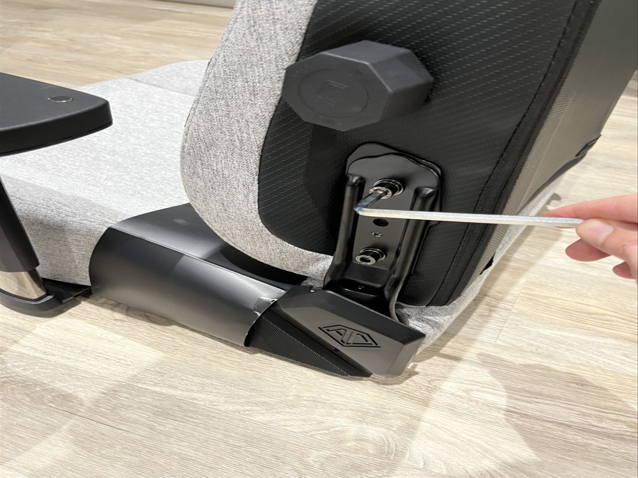 AndaSeat Kaiser 3 in Ash Grey being assembled
