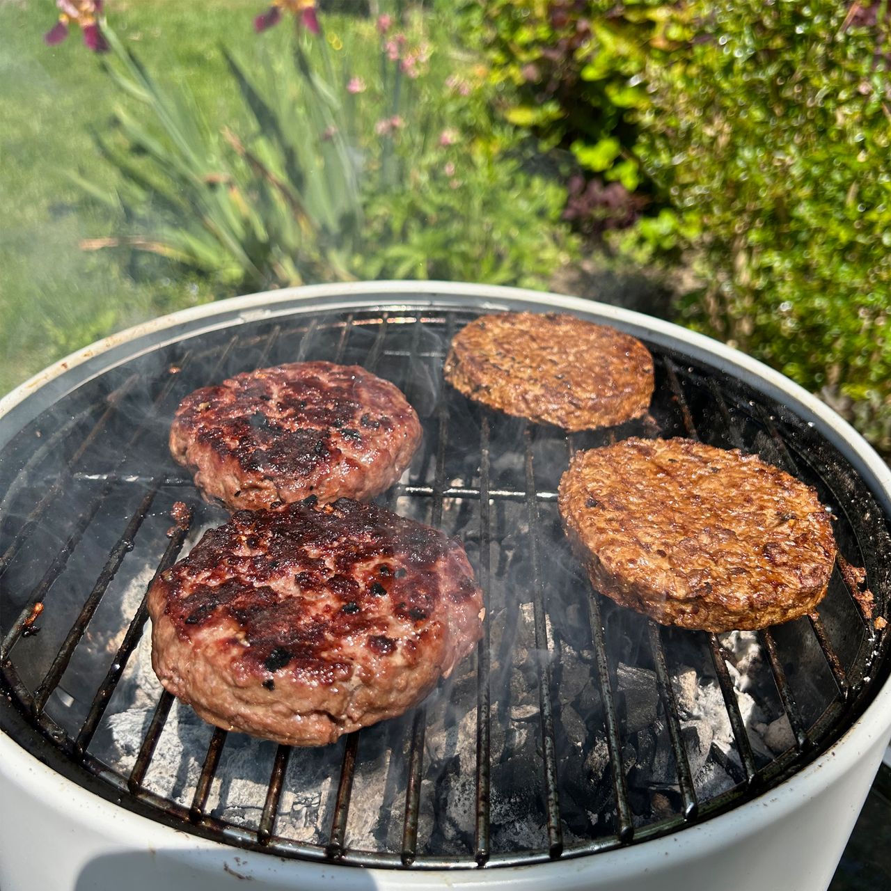 BergHOFF Leo Carbon Steel Outdoor Tabletop BBQ review Ideal Home