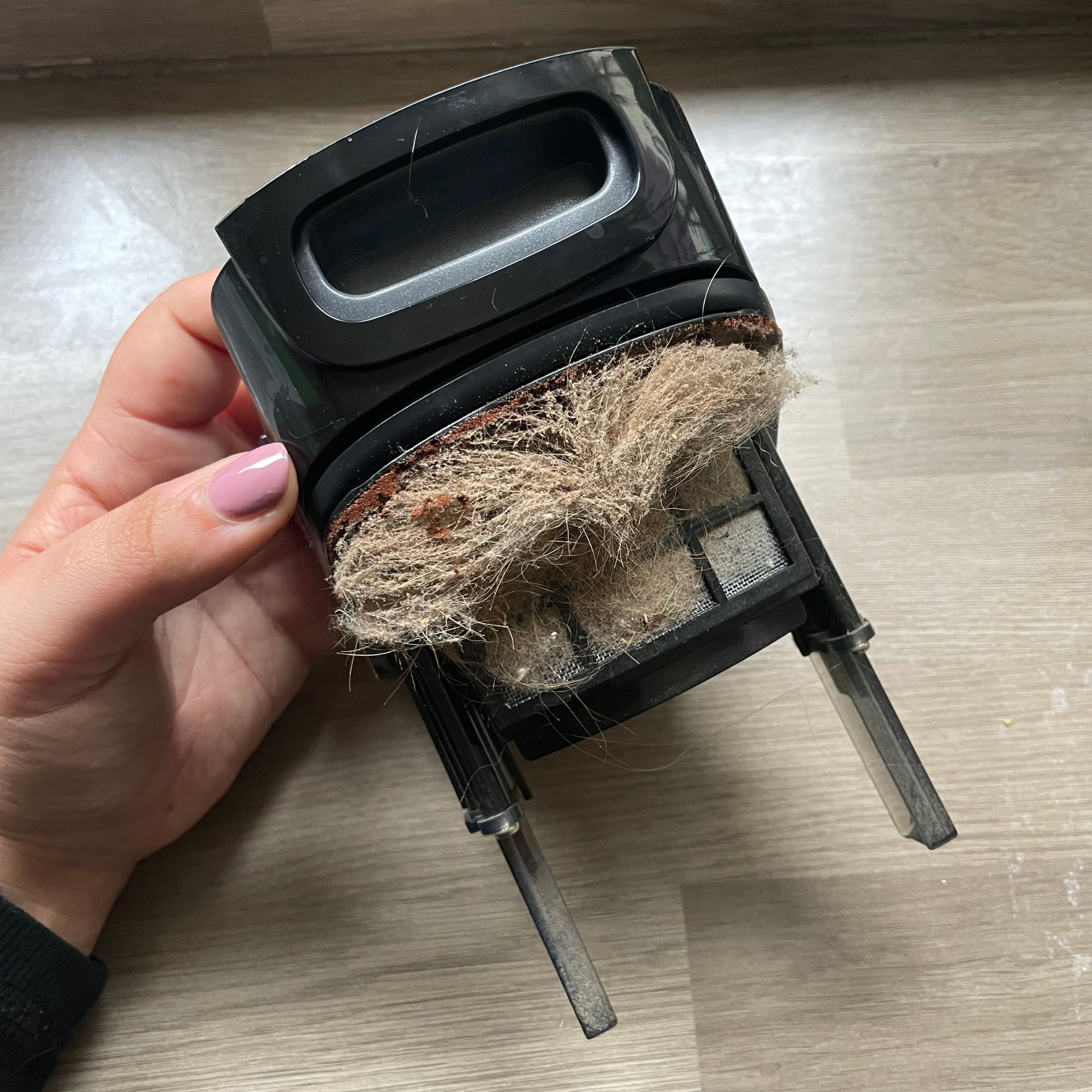 Hair caught in the filter of the Bissell Crosswave Omniforce Edge