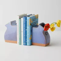 9. Vase Bookend Set