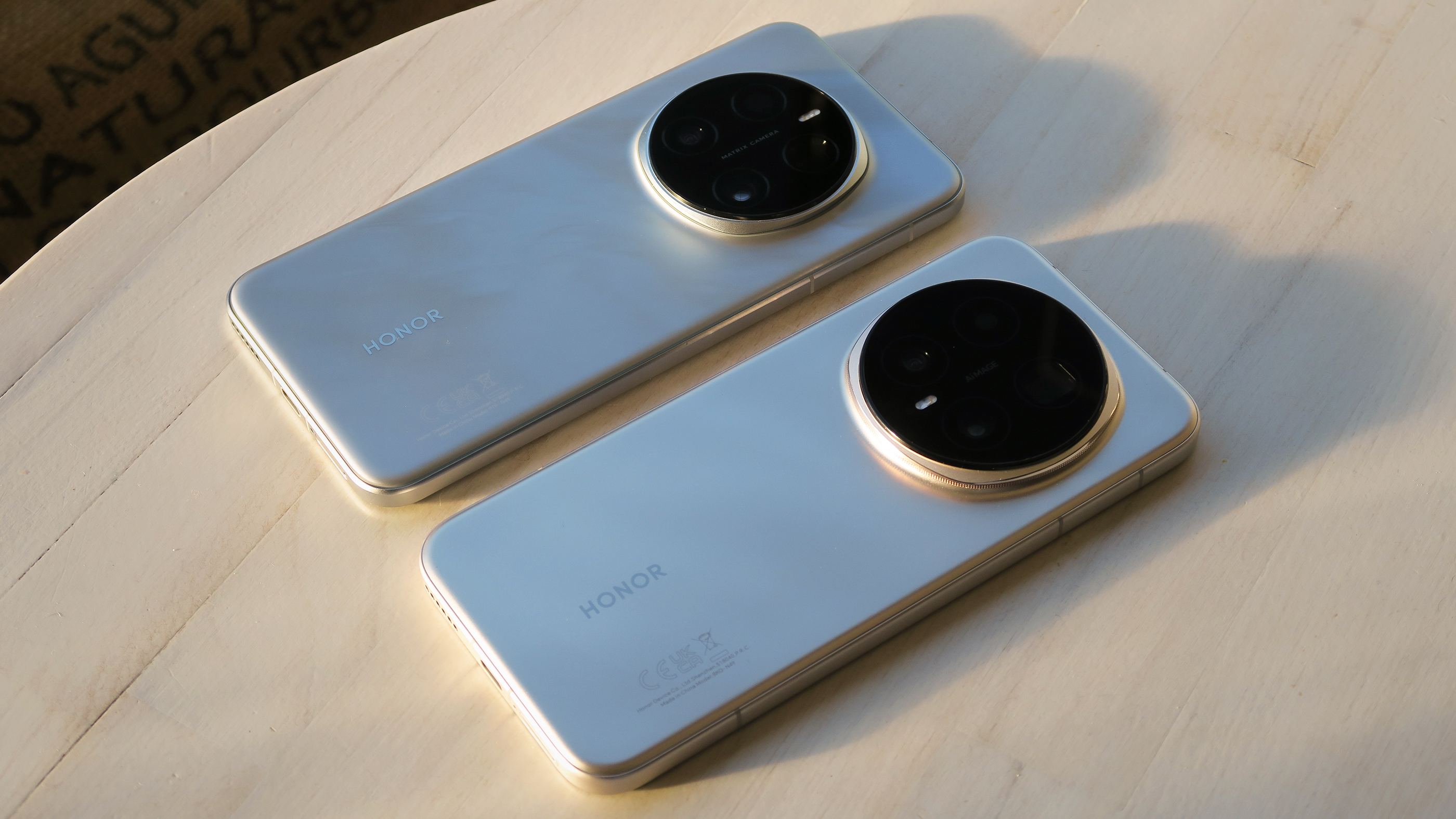 Honor Magic 8 Pro REVIEW T3 Honor Magic 7 Pro angled