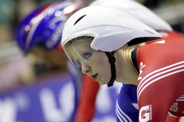 Joanna Rowsell prepares to lead off the British team.