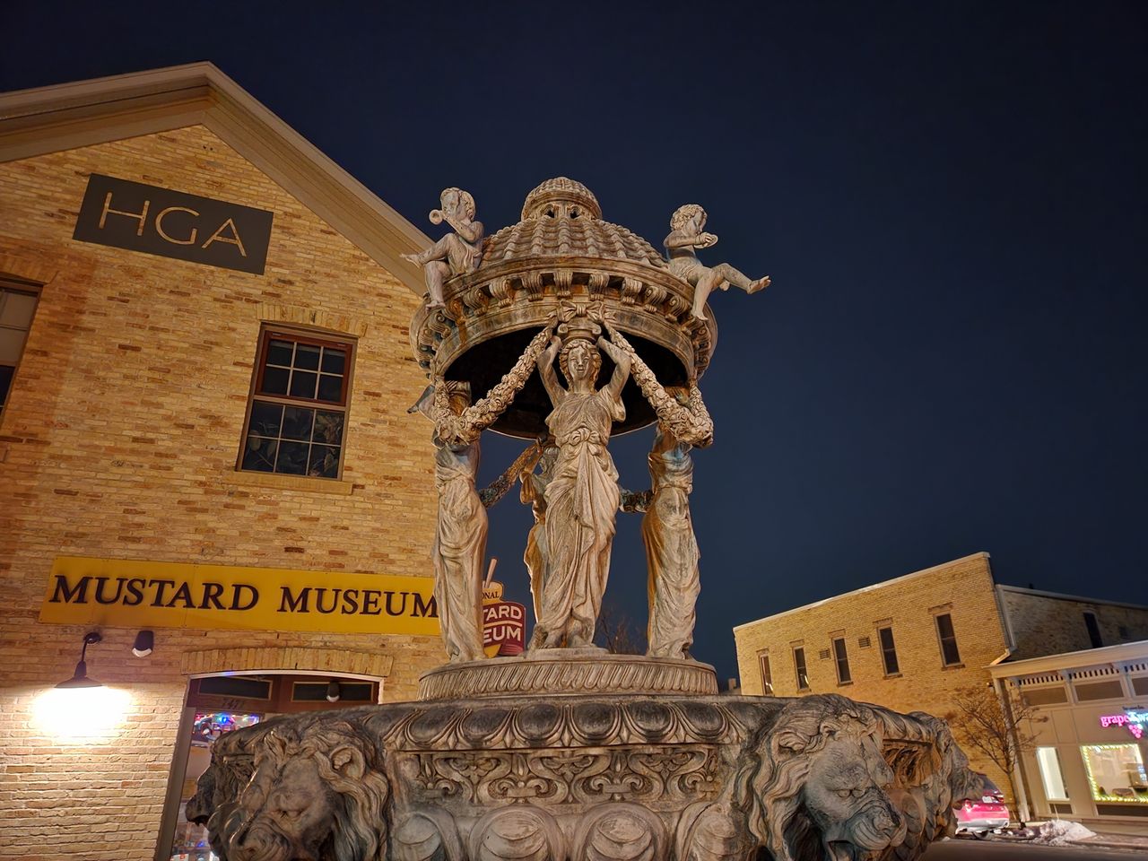 Samsung Galaxy S22 Nightography photo samples
