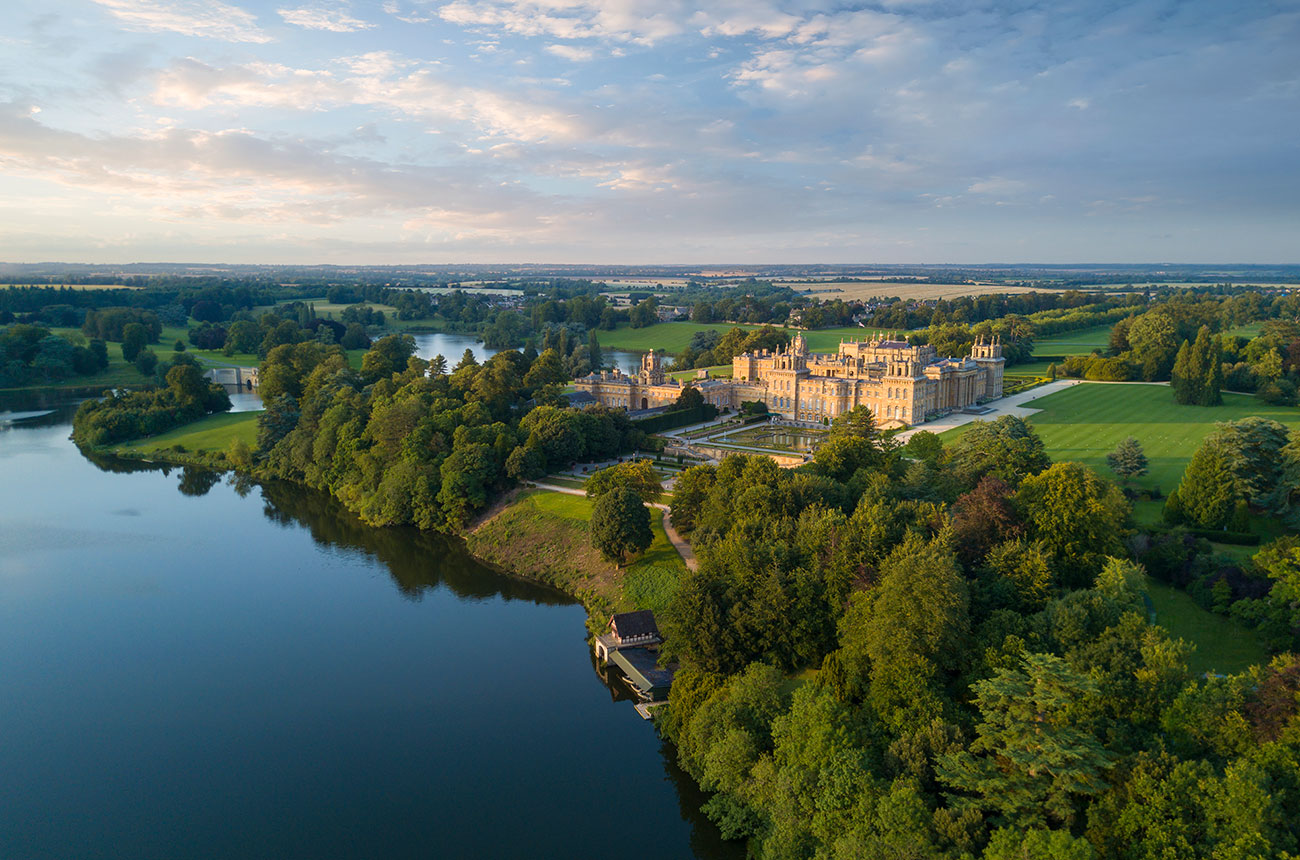Blenheim Palace lake