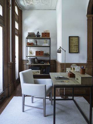 Home office in a traditional room with panelling by Neptune