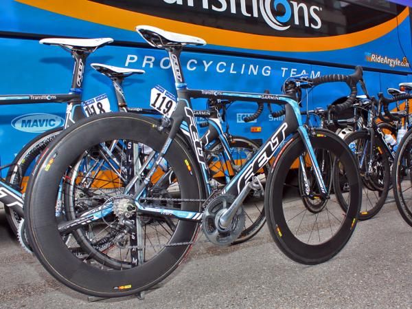 Svein Tuft (Garmin-Transitions) set off towards Utrecht with Mavic's new 80mm-deep Cosmic 80 carbon tubulars.