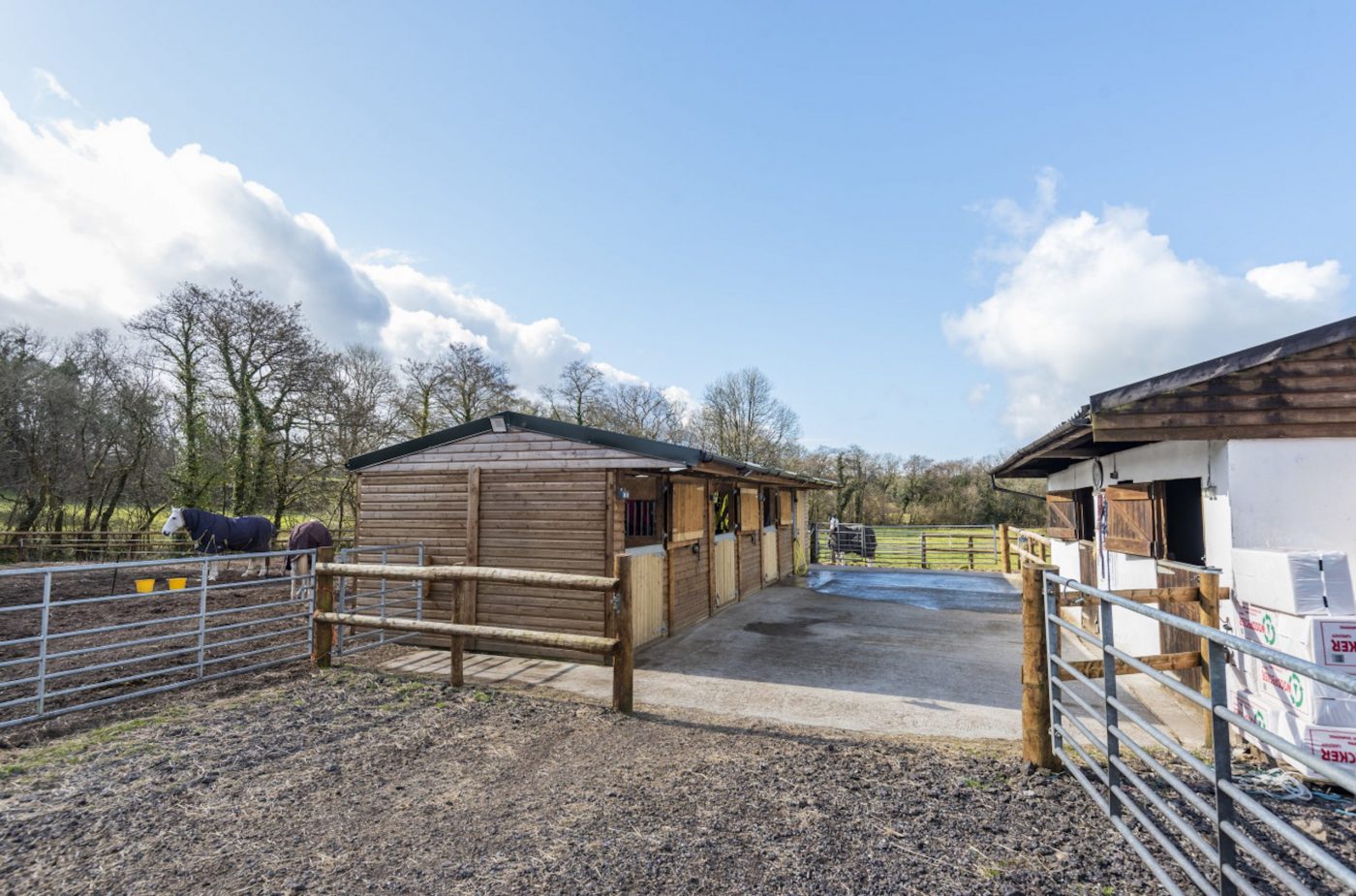 Ebsford-exterior-2-scaled-e1618228098688.jpg