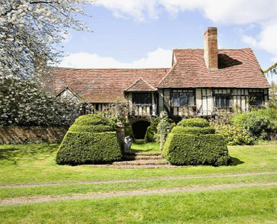 wraysbury-country-house-for sale.gif