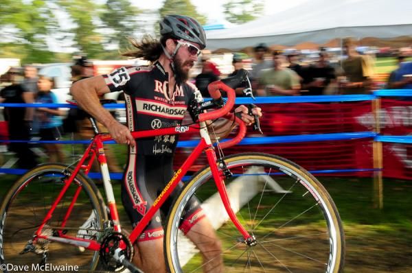 Dan Timmerman (RGM Watches-Richard Sachs) running the barriers