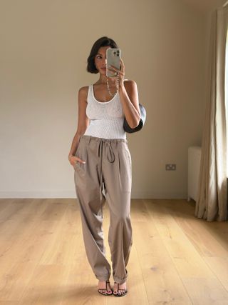 dVr2c6vYTMyGV34fNCKXvj-320-80 الاتجاهات العليا 4 بلا أكمام موجودة في كل مكان هذا الصيف