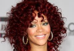 Rihanna reveals puddle perm hairstyle at the 2010 American Music Awards