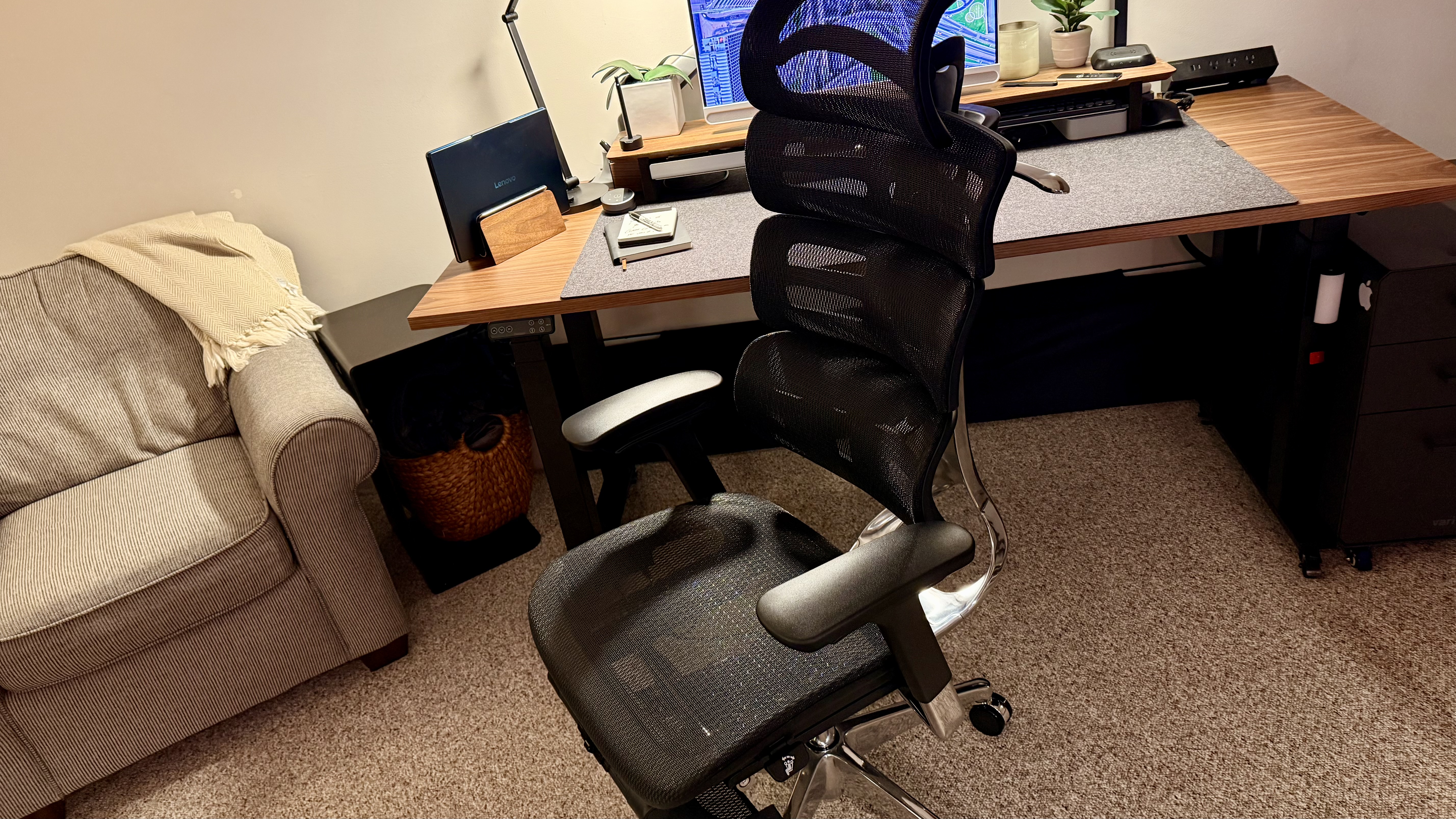 I tested the OdinLake Ergo Max A747 and sitting in this ergonomic office chair brings a relief I didn’t know was possible