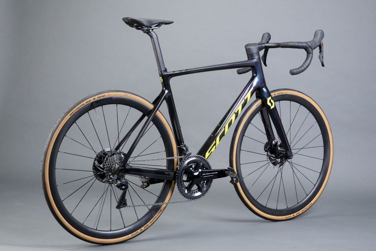 Best lightweight bikes 2023: a buyer's guide to climbers' bikes ...