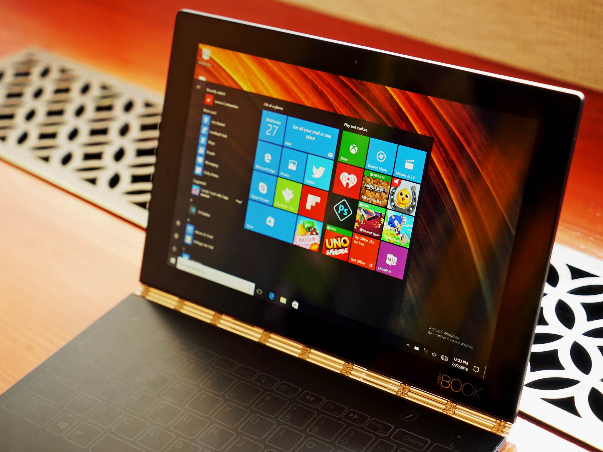Unboxing and hands on with the Lenovo Yoga Book with Windows 10