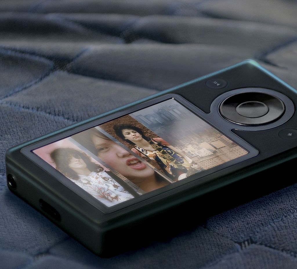 Microsoft&amp;#039;s Zune portable digital media player