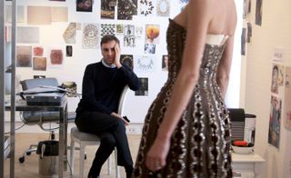 The film explores the birth of a new direction for Dior.