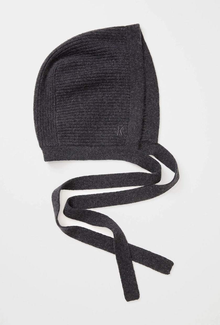 Kiltane, Knitted Cashmere Bonnet - Charcoal