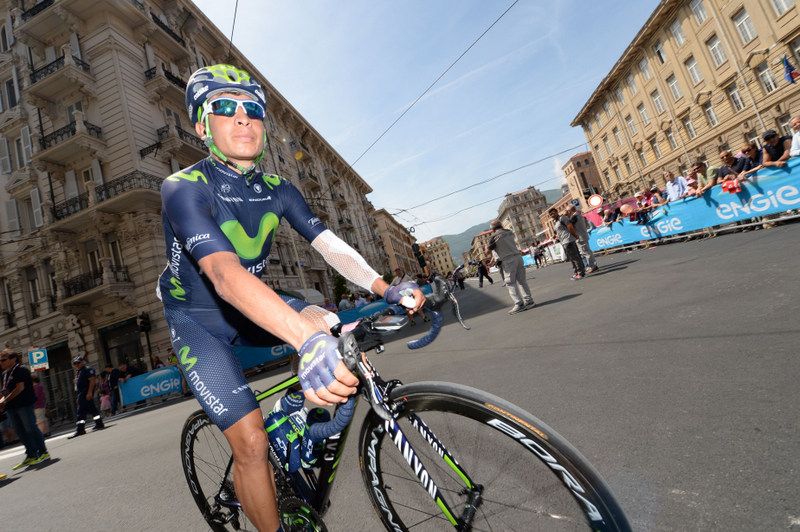 Dayer Quintana (Movistar) still showing signs of his big crash