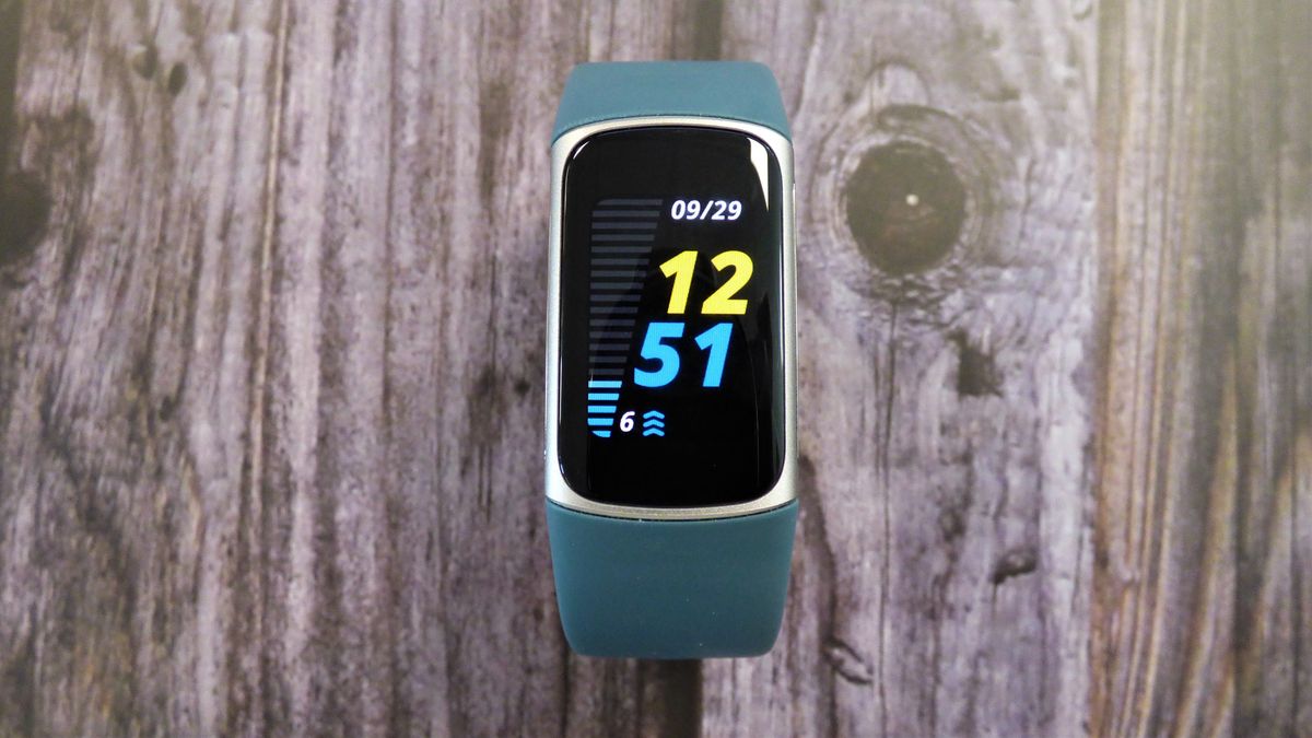 Fitbit Charge 5