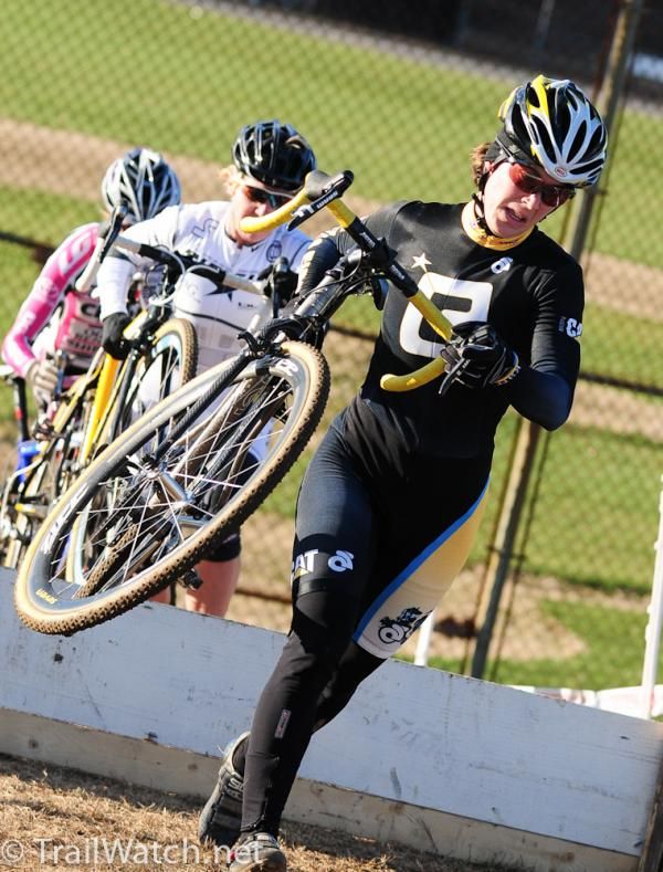 Andrea Smith (Ladies First Racing) chose to go with full leg warmers to battle the cold