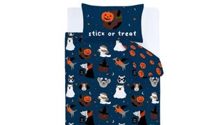 Halloween traditions to start with kids illustrated by spooky bedding