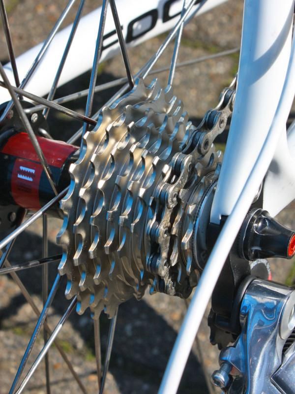 Curiously, Milram mechanics fitted SRAM's PG-1090 cassette while other SRAM-sponsored teams opted for the more mud-friendly PG-1070 model.