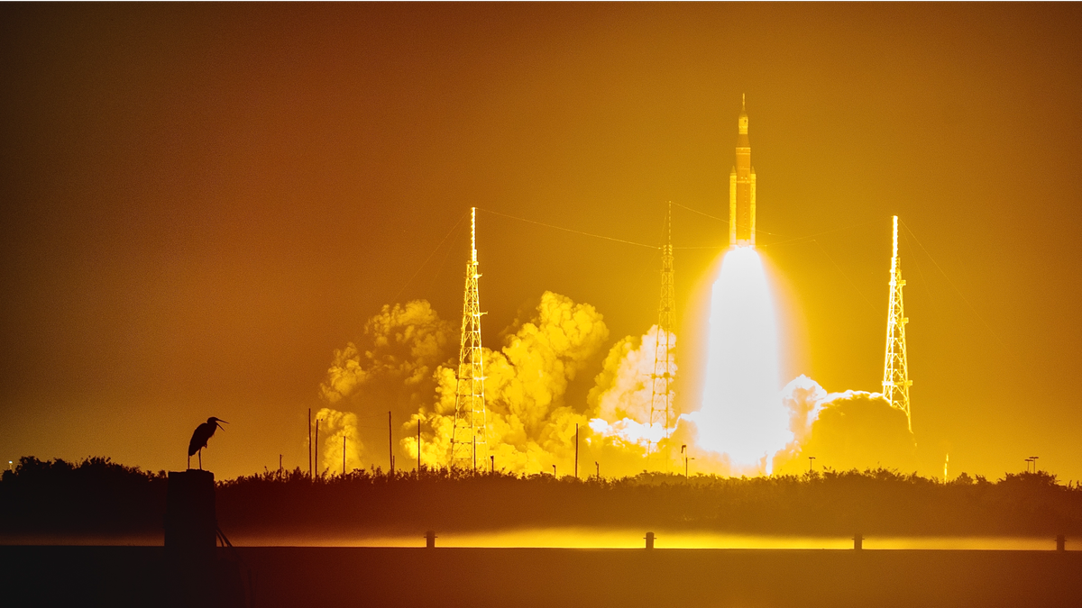 NASA wzmacnia rakietę księżycową SLS na potrzeby swojego programu Artemis