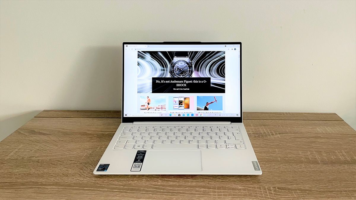 その他 Yoga Slim 7i Carbon Lenovo Yoga Slim 7i Carbon (2022) review: Thin and light