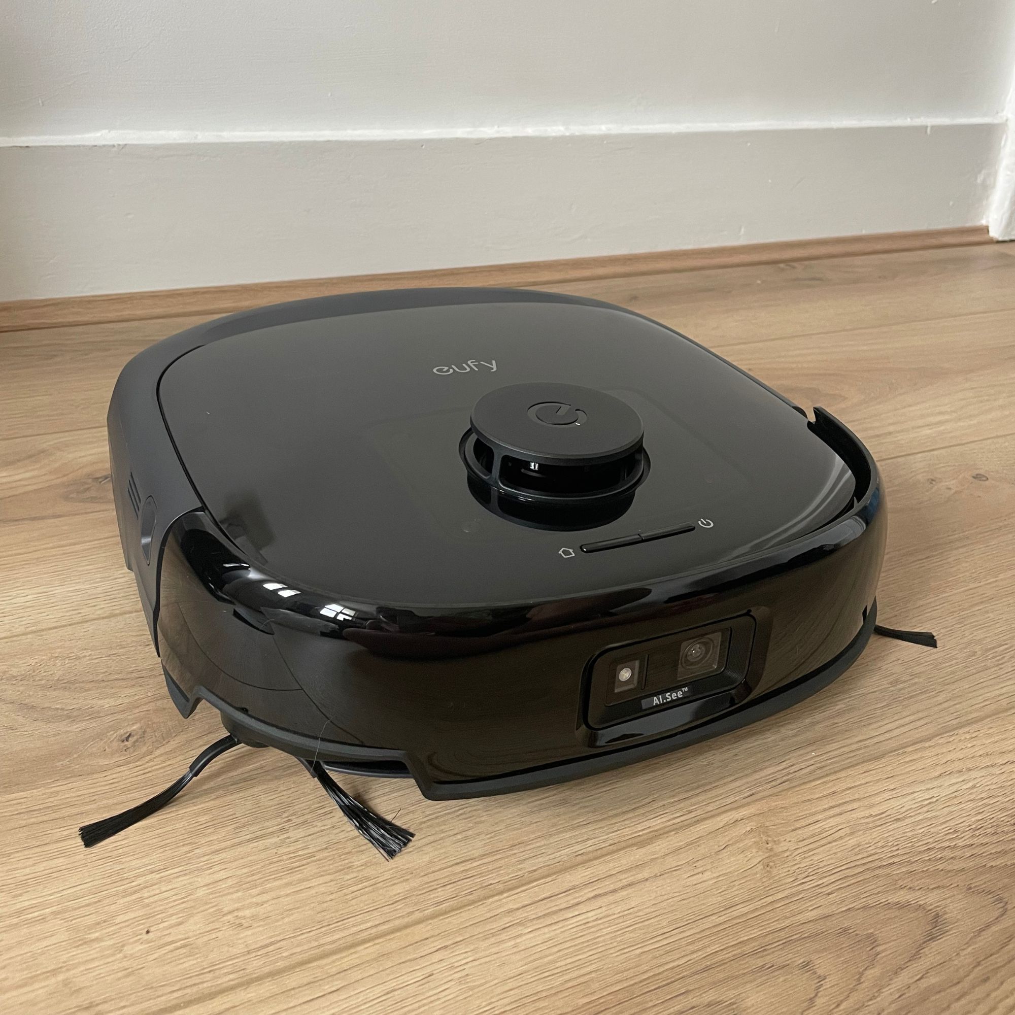 Eufy Robot Vacuum Omni E25 on wood-effect flooring
