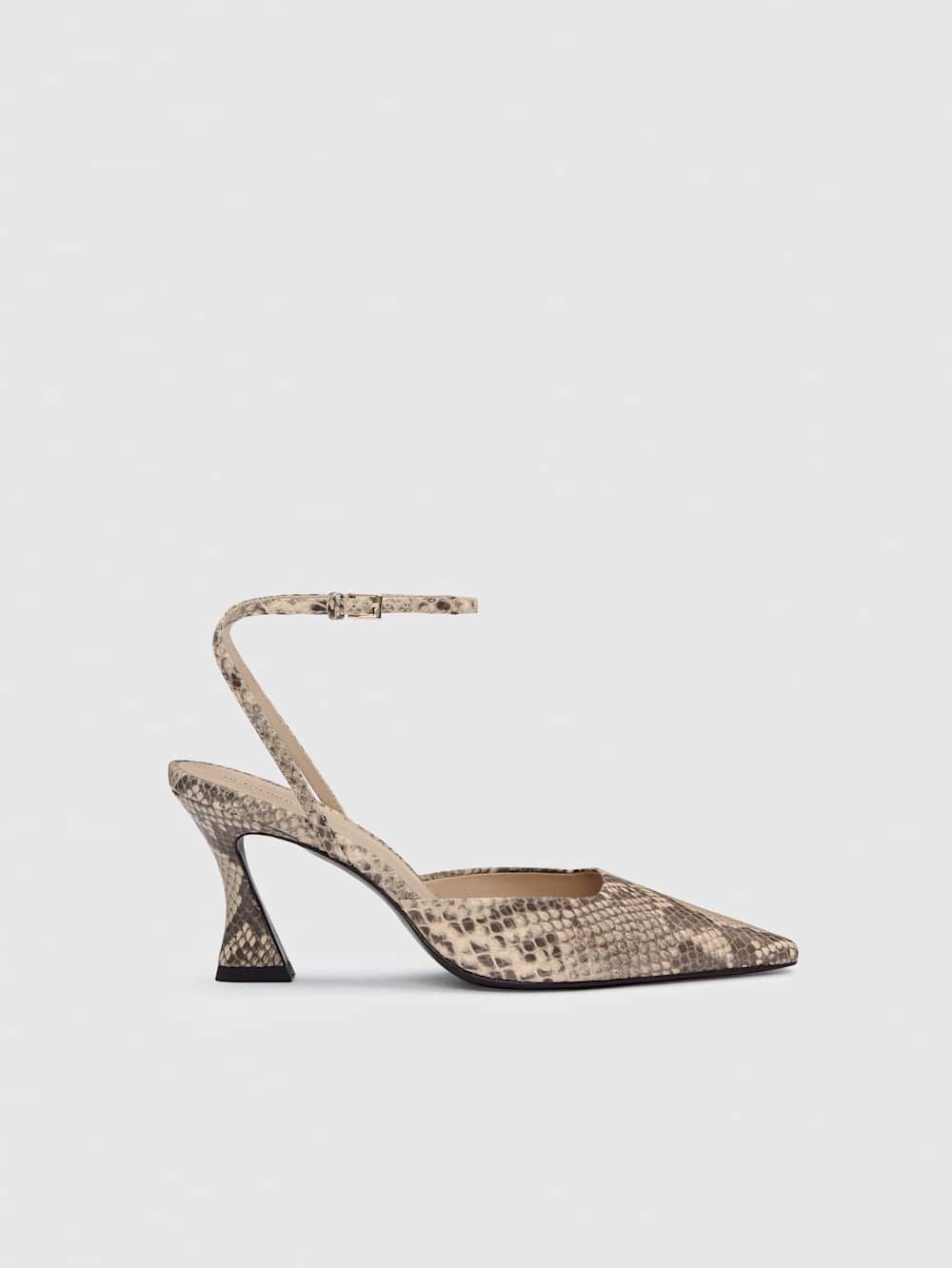Natasha Pump